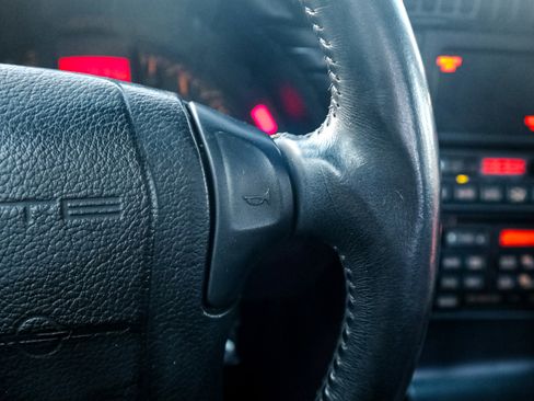 Used 1993 Chevrolet Corvette Convertible image 20