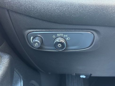 Used 2024 Chevrolet Equinox LS image 29