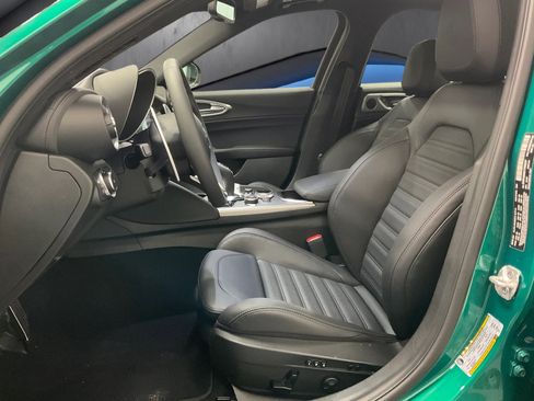 New 2026 Alfa Romeo Giulia AWD image 4