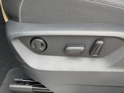 New 2026 Volkswagen Atlas Cross Sport SE image 15