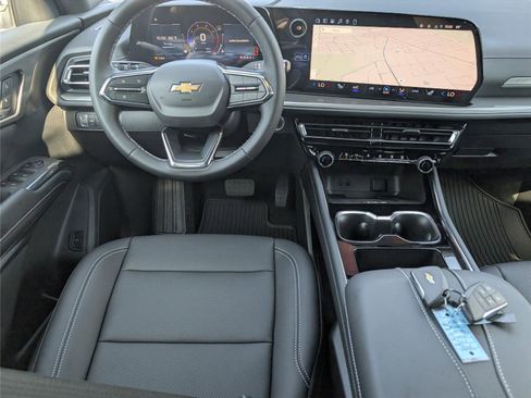 New 2026 Chevrolet Traverse LT w/ Driver Confidence Package image 28