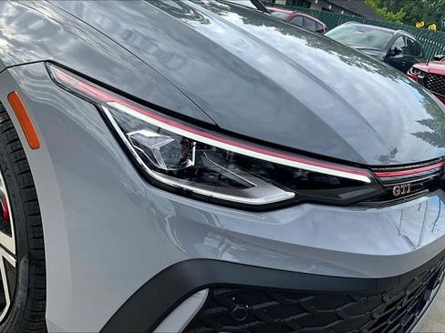 New 2026 Volkswagen GTI SE FWD image 29