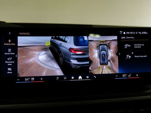 Used 2025 BMW X7 xDrive40i AWD/4WD image 24