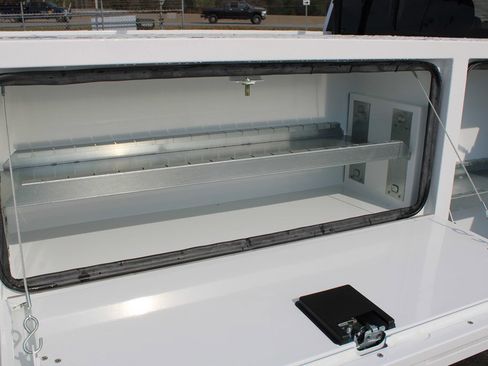 Used 2024 Ford F250 XL image 11