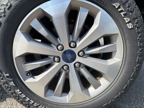 Used 2018 Ford F150 XL w/ Equipment Group 101A Mid AWD/4WD image 3