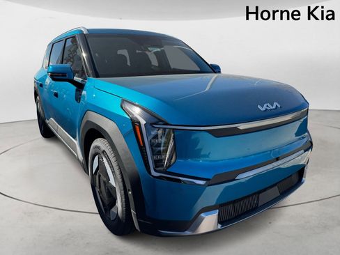 New 2026 Kia EV9 Wind image 2
