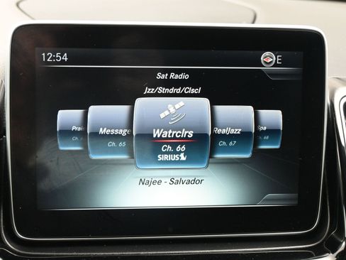 Used 2016 Mercedes-Benz GLE 350 w/ Premium Package image 16