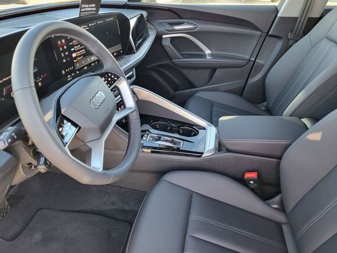 New 2025 Audi Q5 Premium image 7