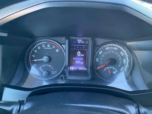 Used 2020 Toyota Tacoma SR image 14