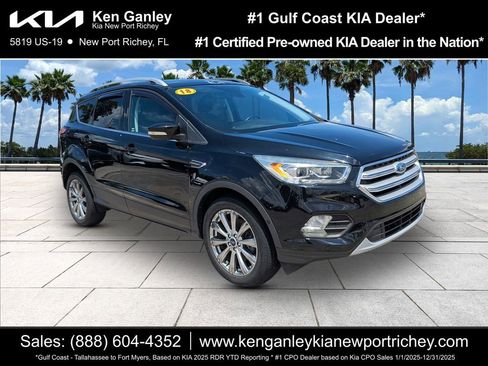 Used 2018 Ford Escape Titanium AWD/4WD image 1