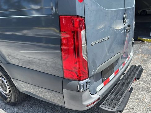Used 2019 Mercedes-Benz Sprinter 170 image 30
