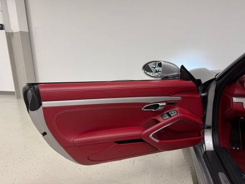 Certified 2022 Porsche 718 Boxster RWD image 37