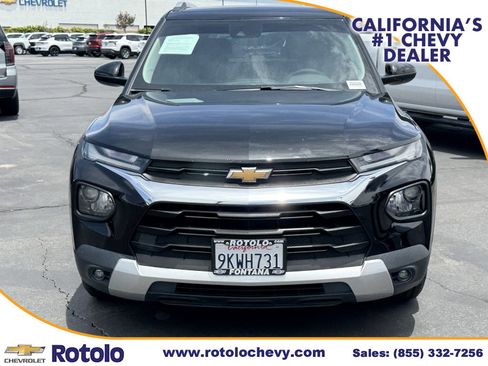 Used 2022 Chevrolet TrailBlazer LT w/ Driver Confidence Package FWD image 2