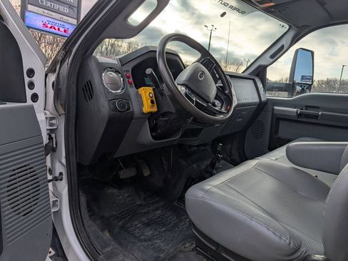 Used 2022 Ford F650 2WD Regular Cab Super Duty image 11