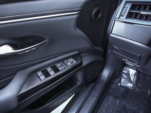 Used 2025 Lexus ES 350 FWD image 12