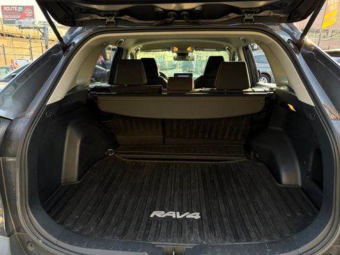 Used 2020 Toyota RAV4 LE w/ All Weather Liner Package image 7