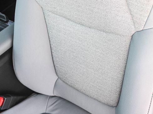 New 2026 Toyota Sienna LE FWD image 24