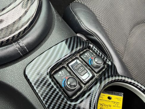 Used 2014 Nissan 370Z Touring w/ Sport Package RWD image 23