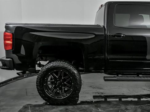 Used 2018 Chevrolet Silverado 1500 LT w/ All Star Edition image 11