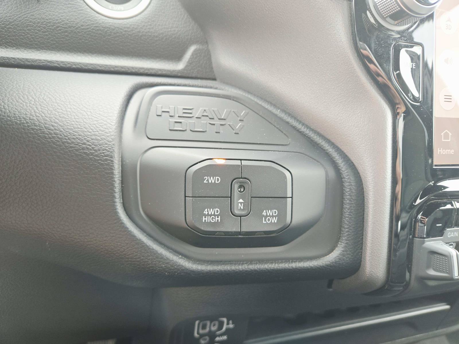 Used 2026 RAM 2500 Big Horn AWD/4WD image 32