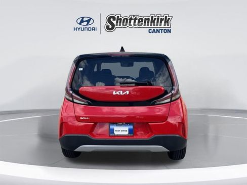 Used 2023 Kia Soul LX w/ Option Group 015 image 5