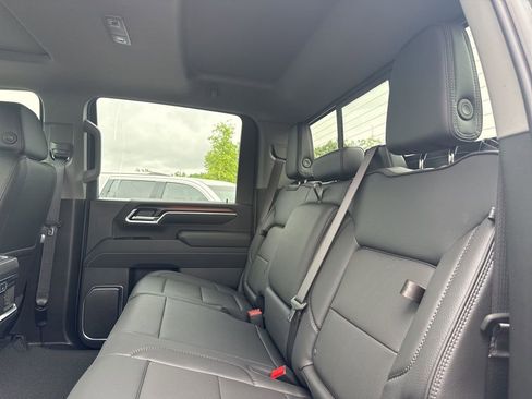New 2025 GMC Sierra 2500 Denali w/ Denali Reserve Package image 31
