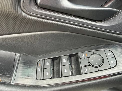 Certified 2024 Nissan Rogue S FWD image 12