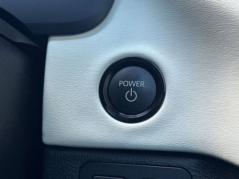 Used 2025 Toyota Sequoia Capstone image 24