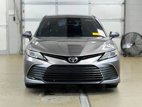 Used 2021 Toyota Camry LE w/ Convenience Package FWD image 2