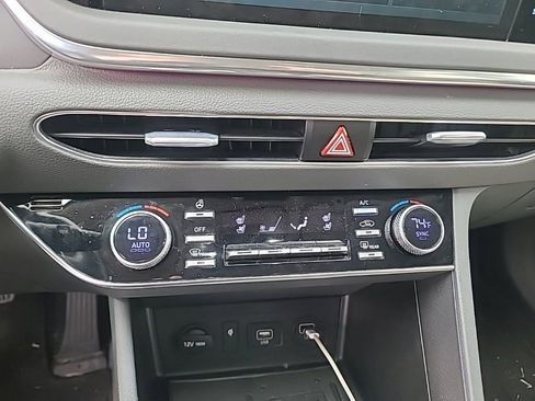 Used 2020 Hyundai Sonata Limited image 10