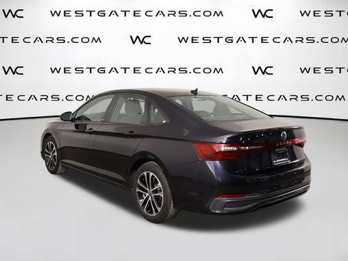 Used 2025 Volkswagen Jetta Sport FWD image 39