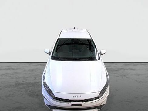 Used 2024 Kia Forte LXS FWD image 6