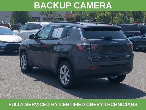 Used 2024 Jeep Compass Latitude AWD/4WD image 9