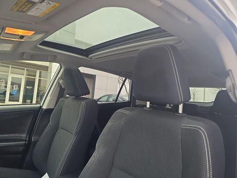 Used 2018 Toyota RAV4 XLE image 11