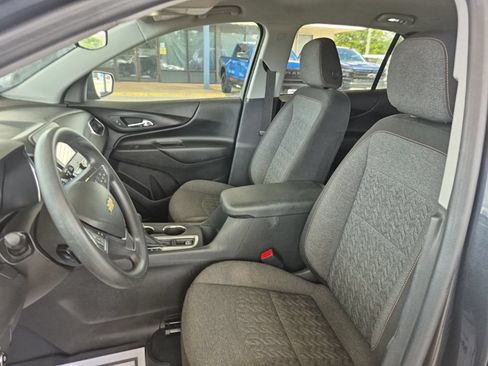 Used 2023 Chevrolet Equinox LT w/ LPO, Floor Liner Package FWD image 14