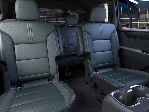 New 2026 GMC Acadia AT4 w/ Luxury Package AWD/4WD image 17