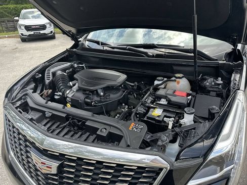 Used 2024 Cadillac XT5 Premium Luxury w/ Technology Package FWD image 30