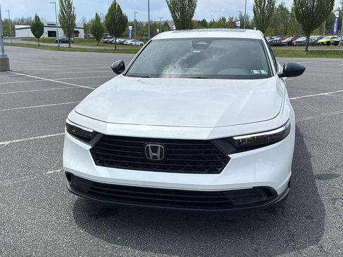 Used 2024 Honda Accord Sport image 15