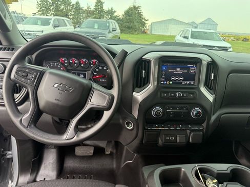 Used 2024 Chevrolet Silverado 1500 Custom Trail Boss w/ LPO, Dark Essentials Package image 15