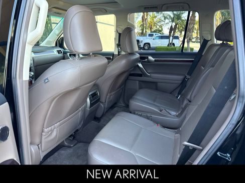Used 2017 Lexus GX 460 Luxury AWD/4WD image 6