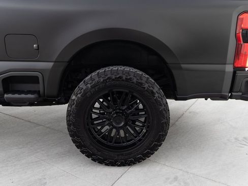 Used 2024 Ford F350 Platinum image 16