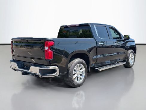 Used 2020 Chevrolet Silverado 1500 LTZ AWD/4WD image 5