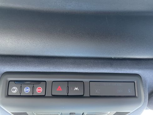 Certified 2024 Chevrolet Corvette Stingray Premium Cpe image 38