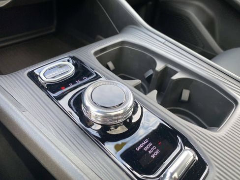 New 2026 Jeep Cherokee Limited AWD/4WD image 15