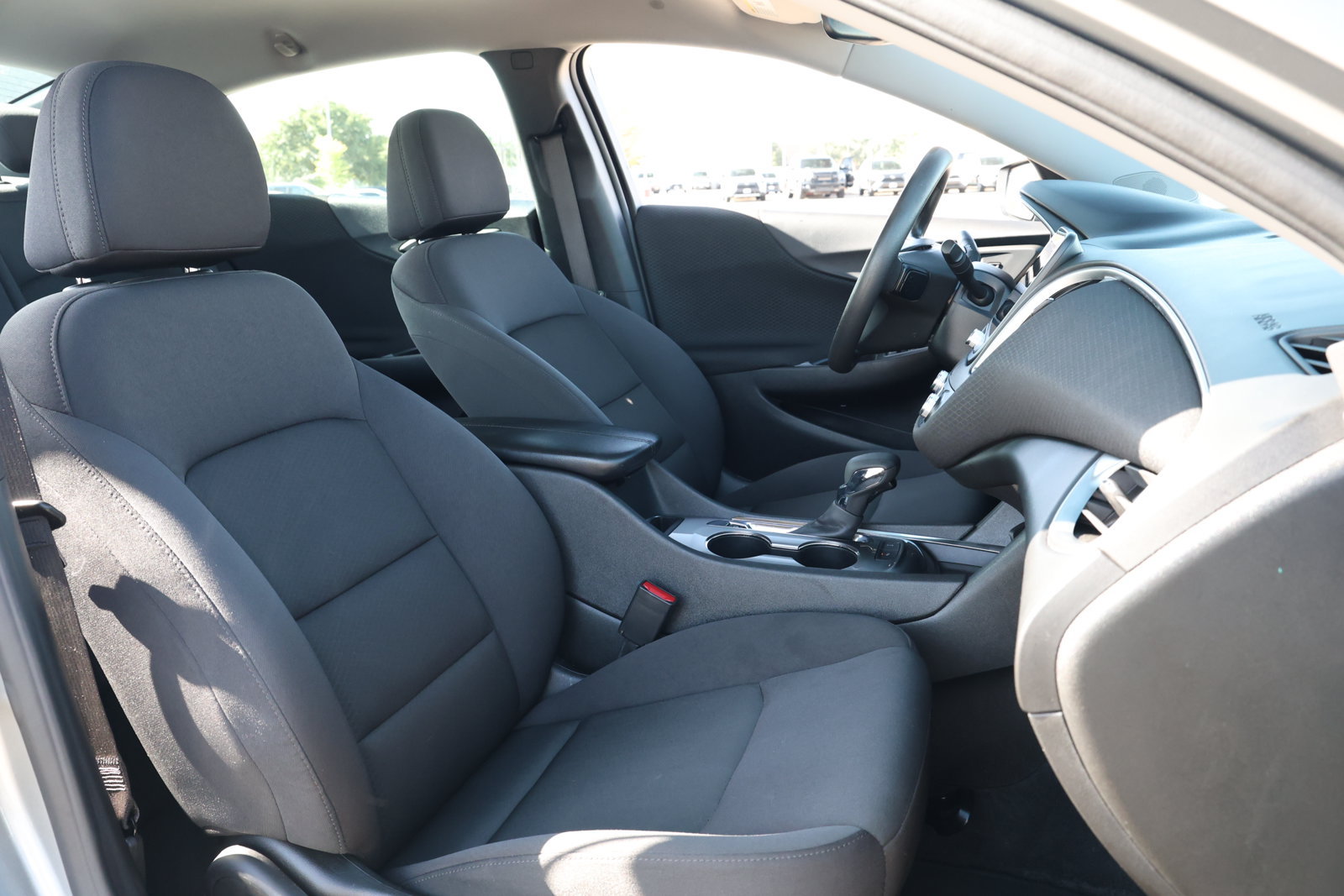 Used 2025 Chevrolet Malibu LT FWD image 29