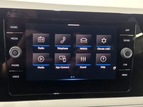 New 2026 Volkswagen Taos SE image 29