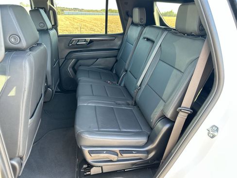 Used 2025 Chevrolet Tahoe LT image 23