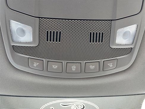 Used 2017 Ford F550 2WD Regular Cab Super Duty image 24