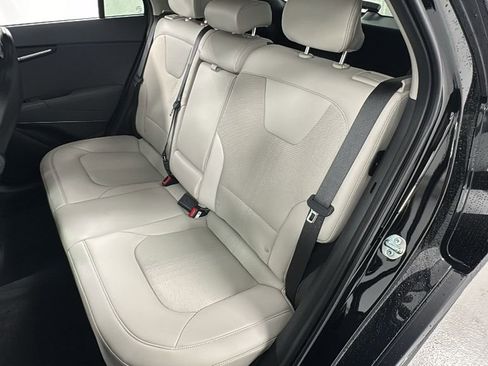 New 2025 Kia Niro EX image 12