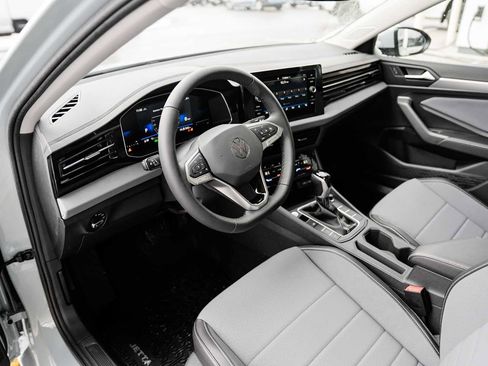 New 2026 Volkswagen Jetta SE image 5